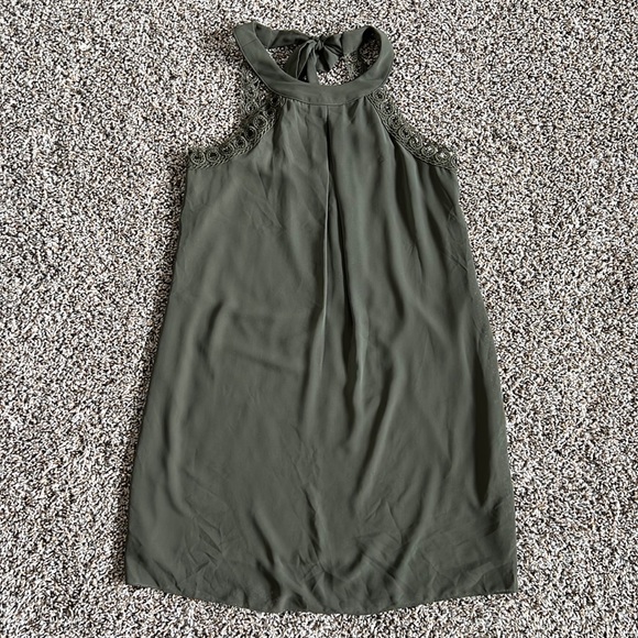 Olive green dress - Picture 1 of 3